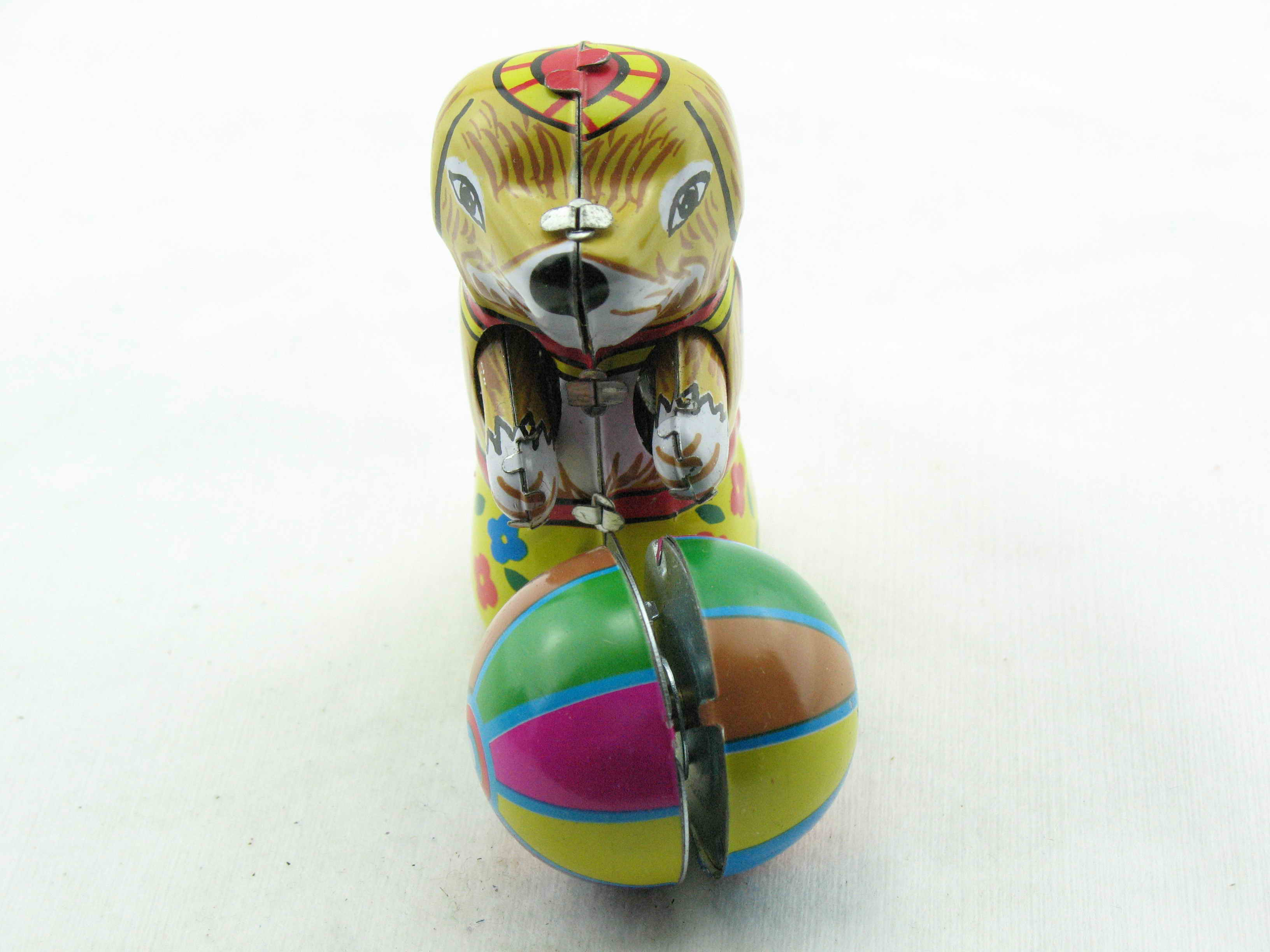 Blechspielzeug - Hund mit Ball