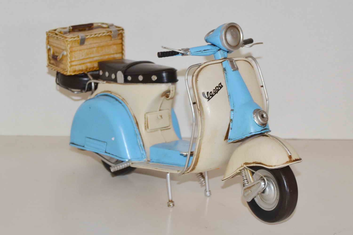 Blechmodell - Roller mit Koffer 1965
