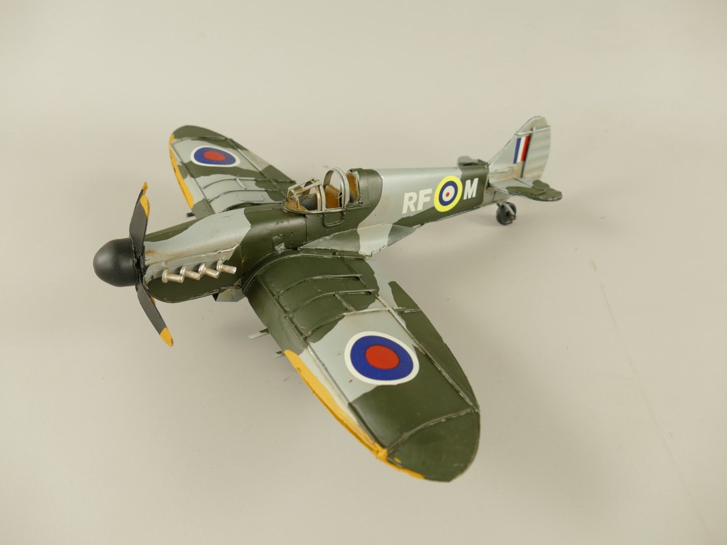 Blechmodell - Supermarine Spitfire RAF Jagdflugzeug, 28 cm