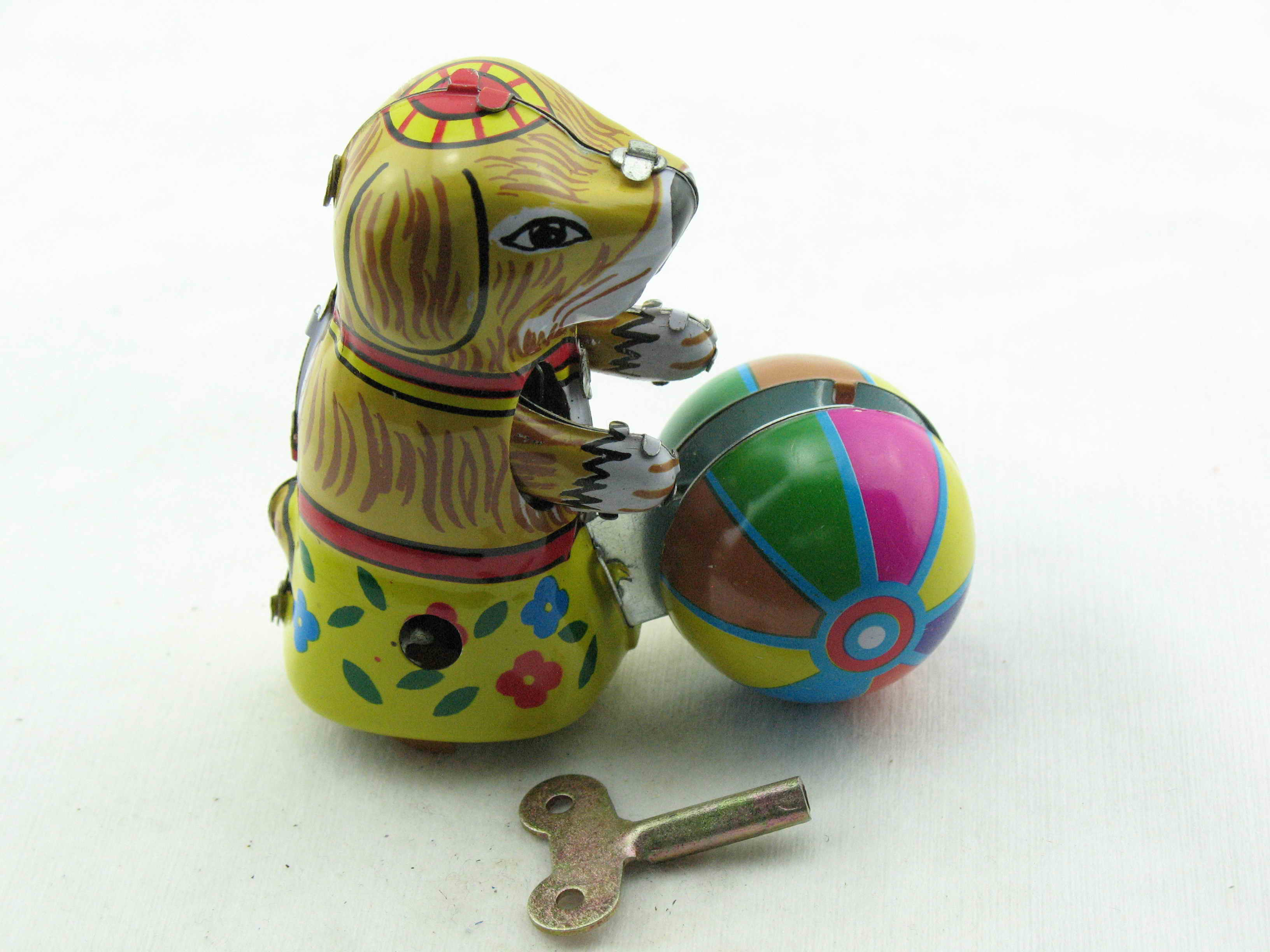 Blechspielzeug - Hund mit Ball