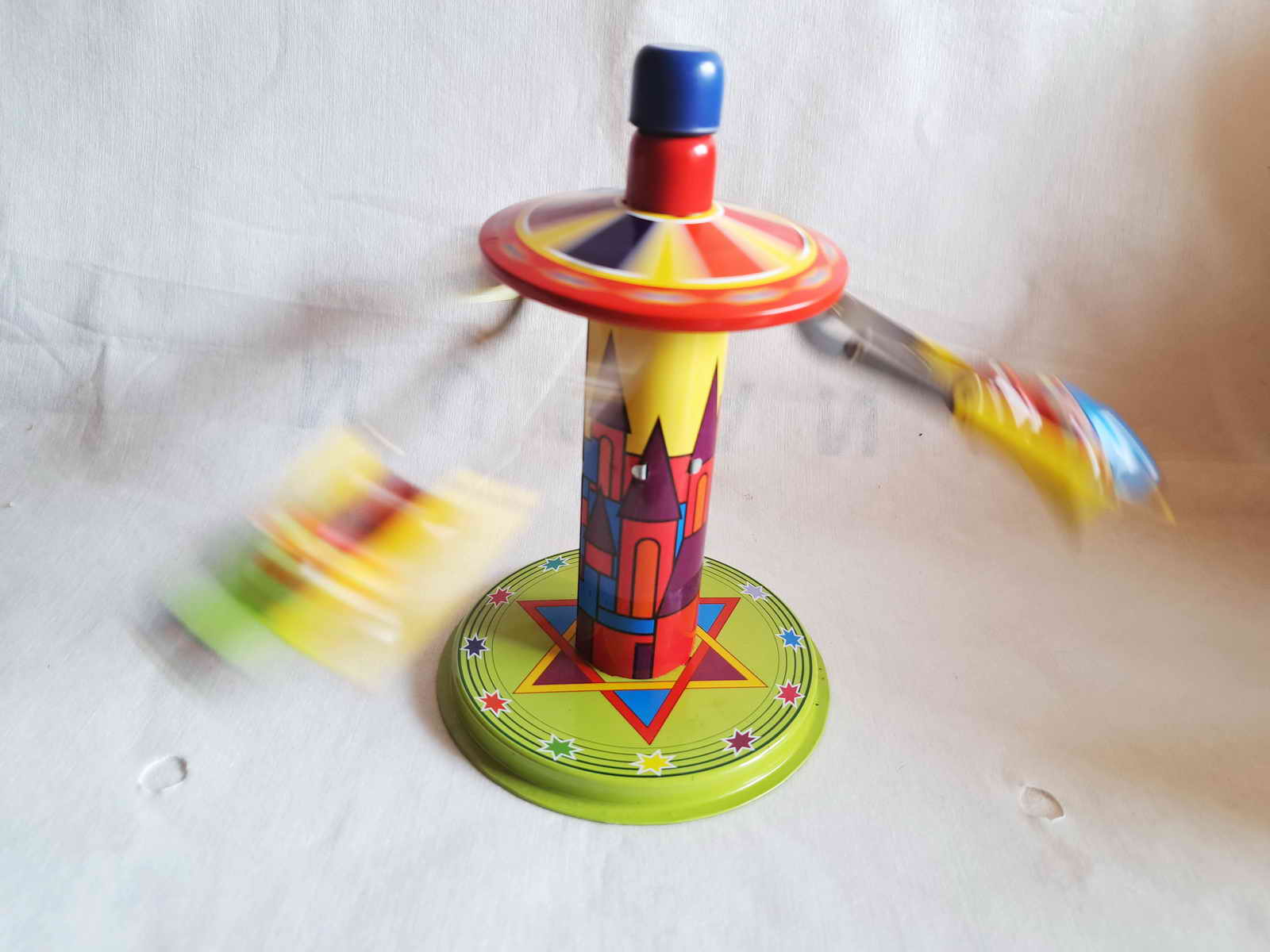 Blechspielzeug - Kreisel Karussell mit Bären