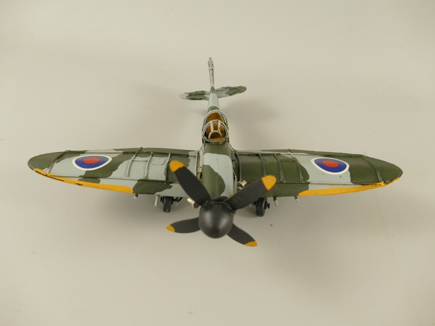 Blechmodell - Supermarine Spitfire RAF Jagdflugzeug, 28 cm