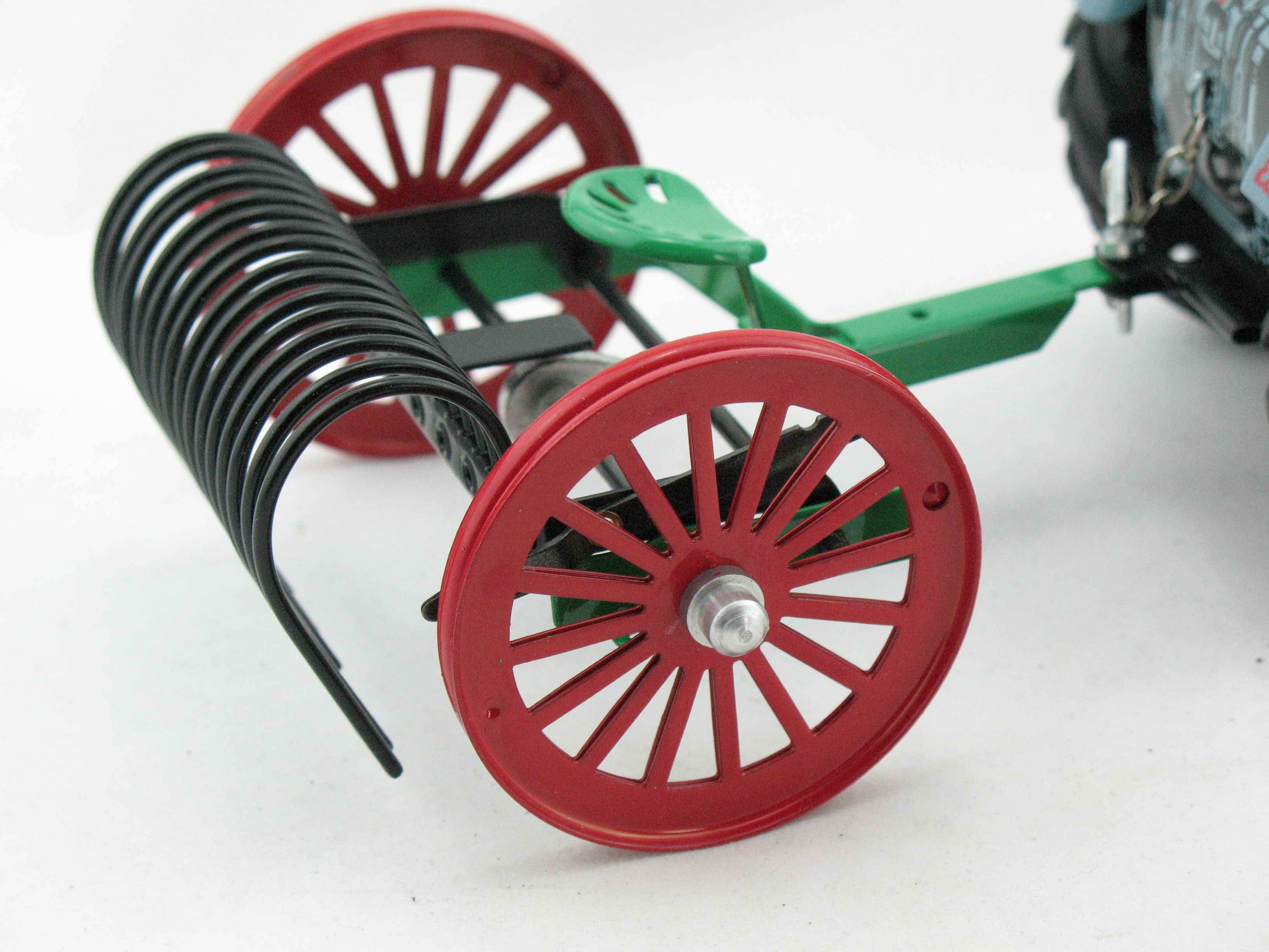 Traktor Zubehör Schlepprechen von KOVAP - Blechspielzeug